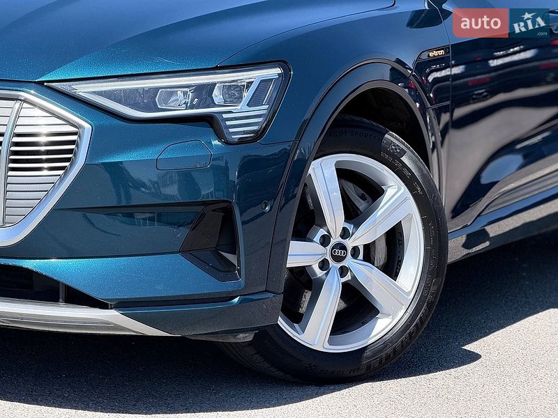 Внедорожник / Кроссовер Audi e-tron 2020 в Кривом Роге