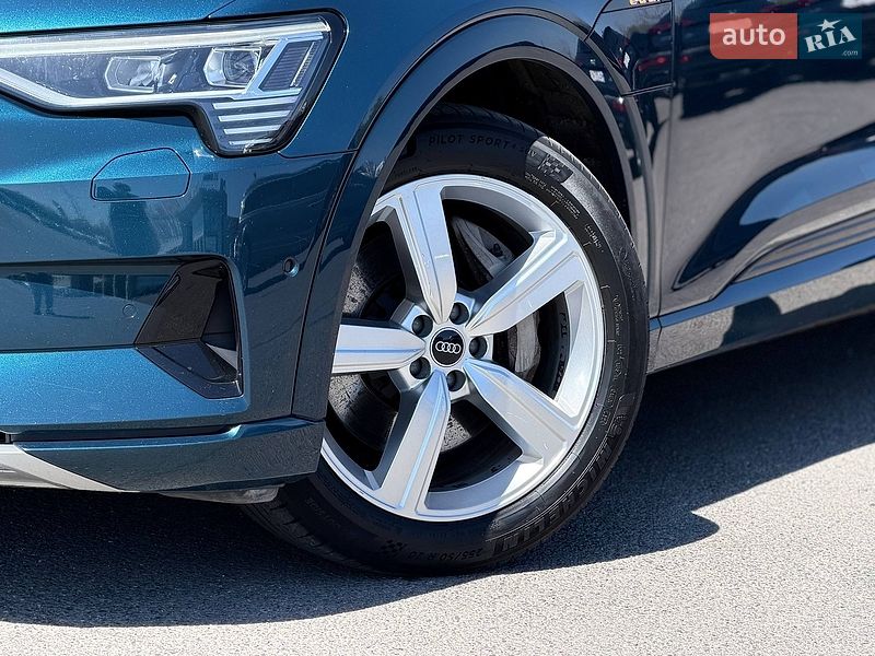Внедорожник / Кроссовер Audi e-tron 2020 в Кривом Роге
