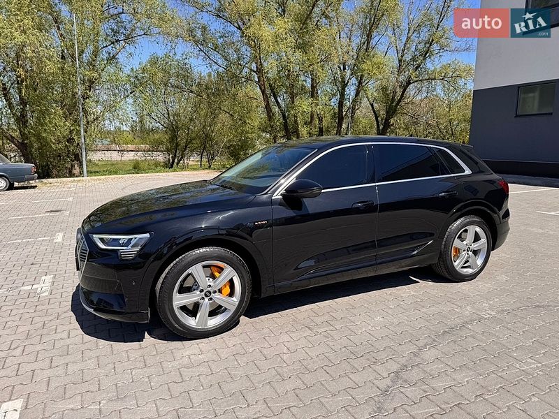 Внедорожник / Кроссовер Audi e-tron 2021 в Хмельницком