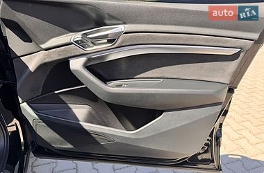 Внедорожник / Кроссовер Audi e-tron 2021 в Хмельницком