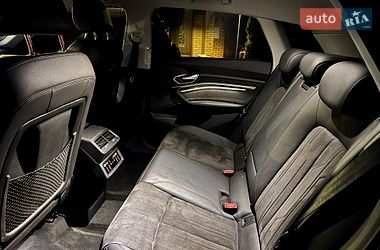 Внедорожник / Кроссовер Audi e-tron 2021 в Хмельницком