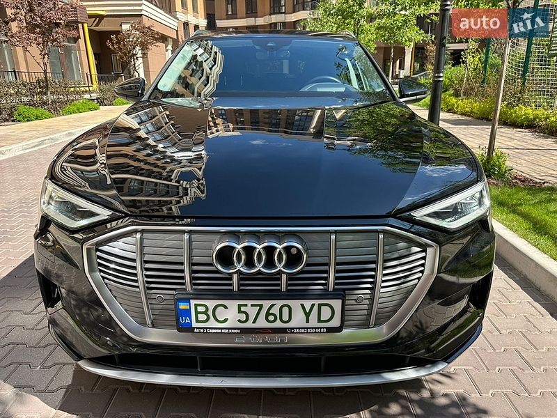 Внедорожник / Кроссовер Audi e-tron 2020 в Киеве