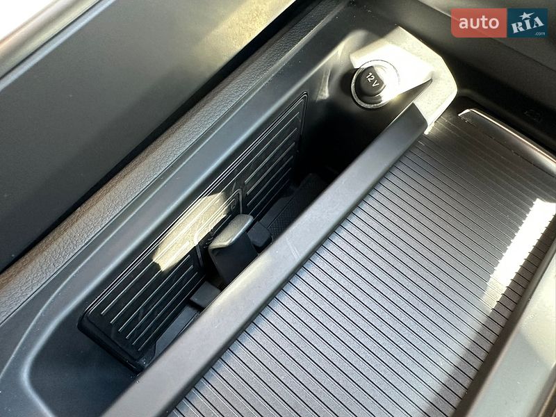 Внедорожник / Кроссовер Audi e-tron 2020 в Киеве
