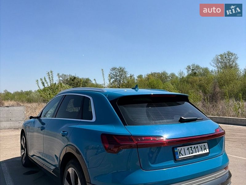 Внедорожник / Кроссовер Audi e-tron 2019 в Буче