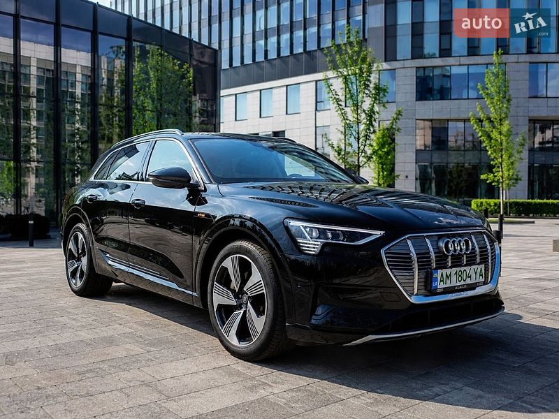 Audi e-tron 2019
