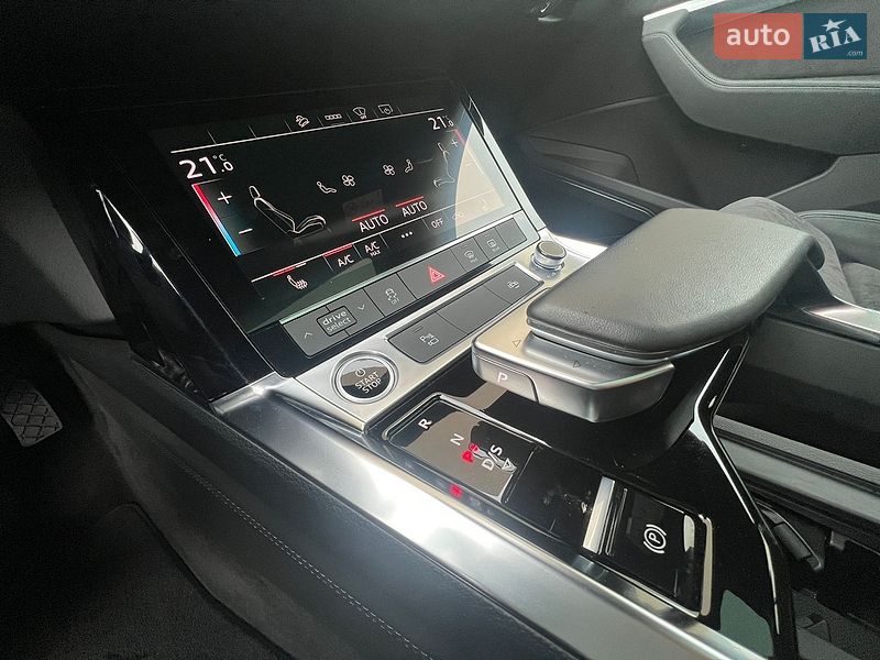 Внедорожник / Кроссовер Audi e-tron 2020 в Львове