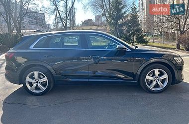 Внедорожник / Кроссовер Audi e-tron 2021 в Киеве