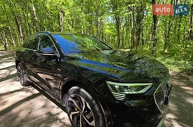 Позашляховик / Кросовер Audi e-tron 2022 в Старокостянтинові