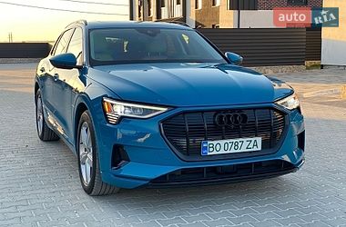 Внедорожник / Кроссовер Audi e-tron 2019 в Тернополе