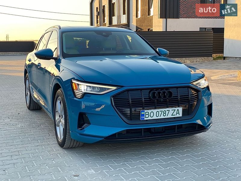 Внедорожник / Кроссовер Audi e-tron 2019 в Тернополе