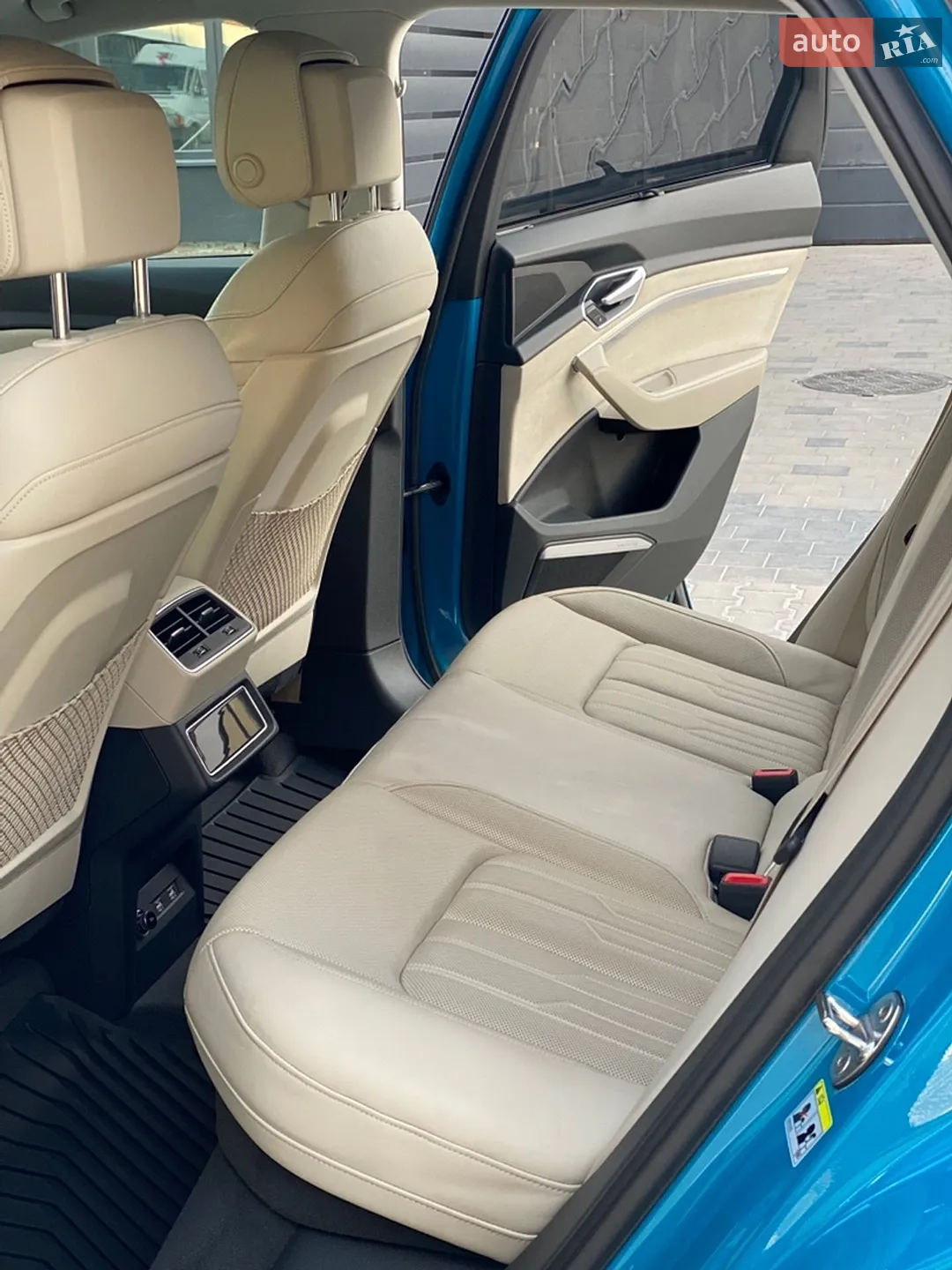 2019 Audi e-tron - мініатюра 29