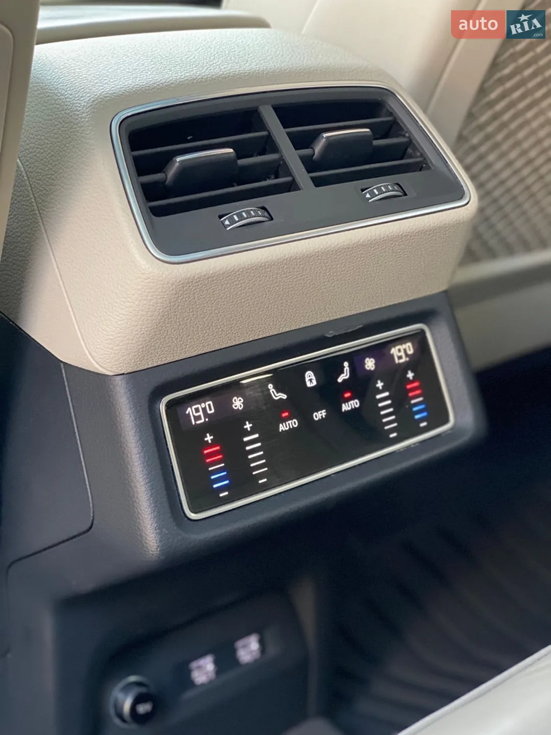 2019 Audi e-tron - мініатюра 43