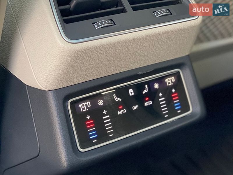 Внедорожник / Кроссовер Audi e-tron 2019 в Тернополе