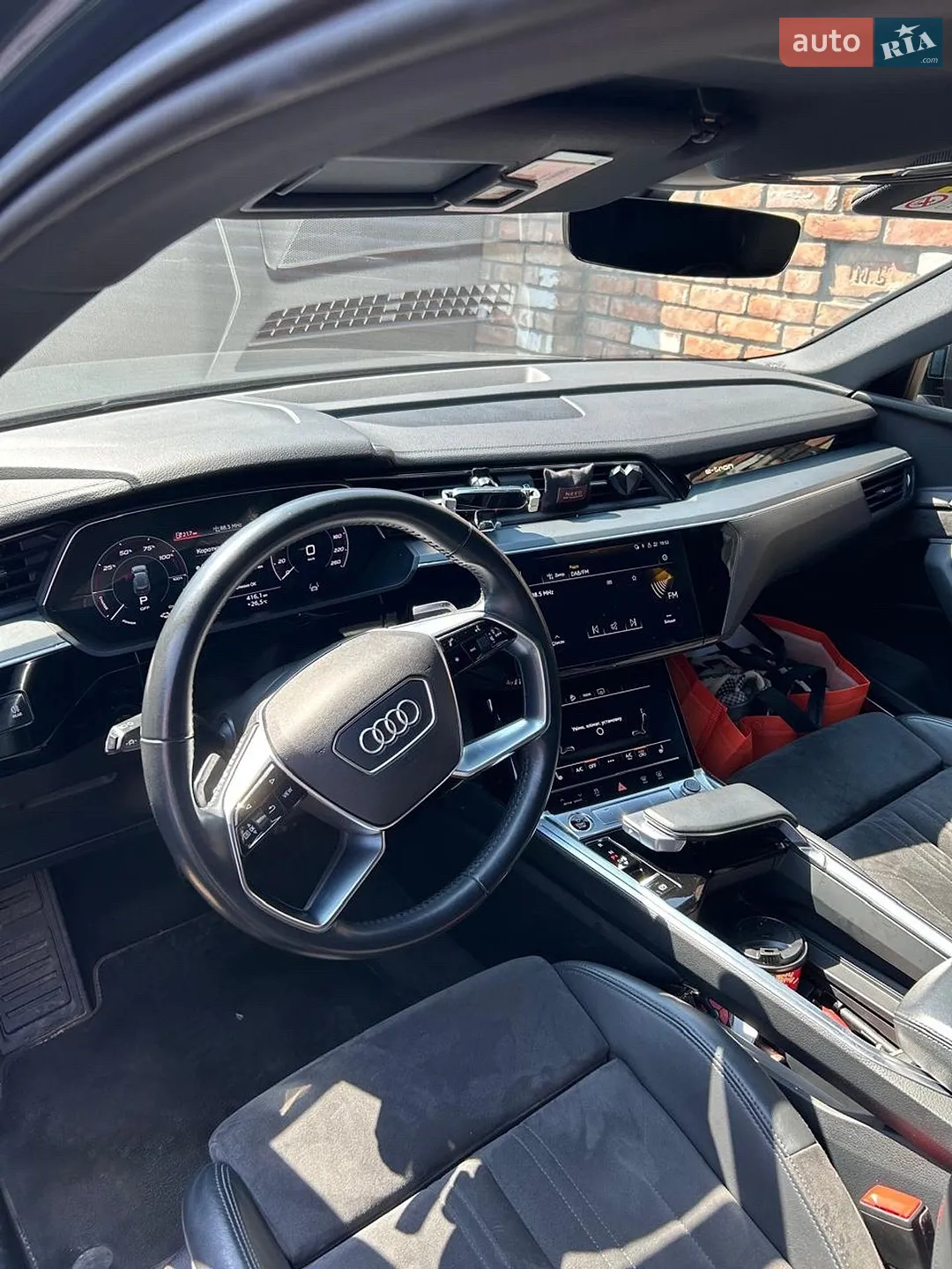 2020 Audi e-tron - мініатюра 5