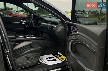 Внедорожник / Кроссовер Audi e-tron 2022 в Мукачево