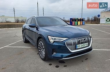 Внедорожник / Кроссовер Audi e-tron 2019 в Полтаве