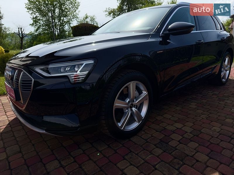 Внедорожник / Кроссовер Audi e-tron 2020 в Сваляве фото 6 Внедорожник / Кроссовер Audi e-tron 2020 в Сваляве