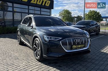 Внедорожник / Кроссовер Audi e-tron 2022 в Мукачево