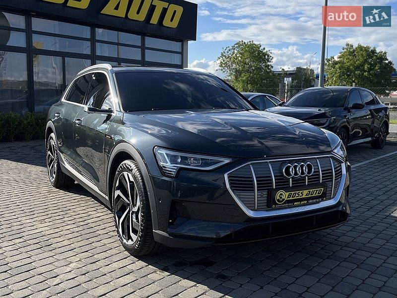 Внедорожник / Кроссовер Audi e-tron 2022 в Мукачево