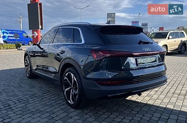 Внедорожник / Кроссовер Audi e-tron 2022 в Мукачево