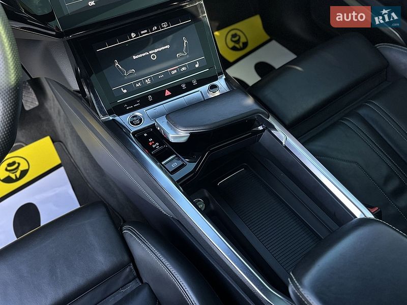 Внедорожник / Кроссовер Audi e-tron 2022 в Мукачево