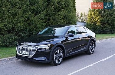 Внедорожник / Кроссовер Audi e-tron 2022 в Киеве