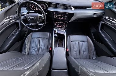 Внедорожник / Кроссовер Audi e-tron 2022 в Киеве