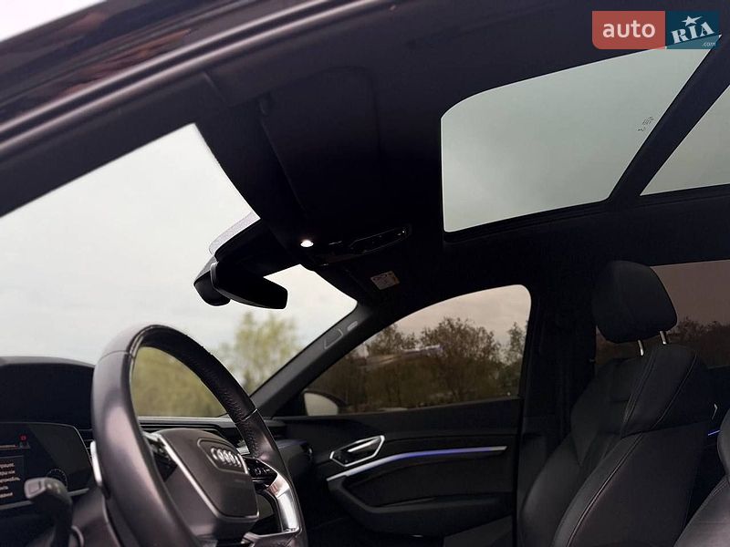 Внедорожник / Кроссовер Audi e-tron 2018 в Хмельнике