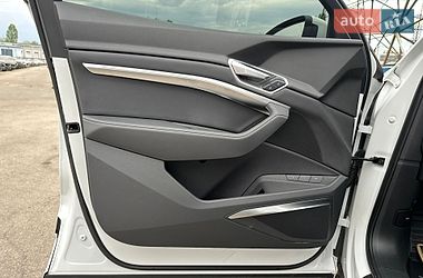 Внедорожник / Кроссовер Audi e-tron 2021 в Харькове