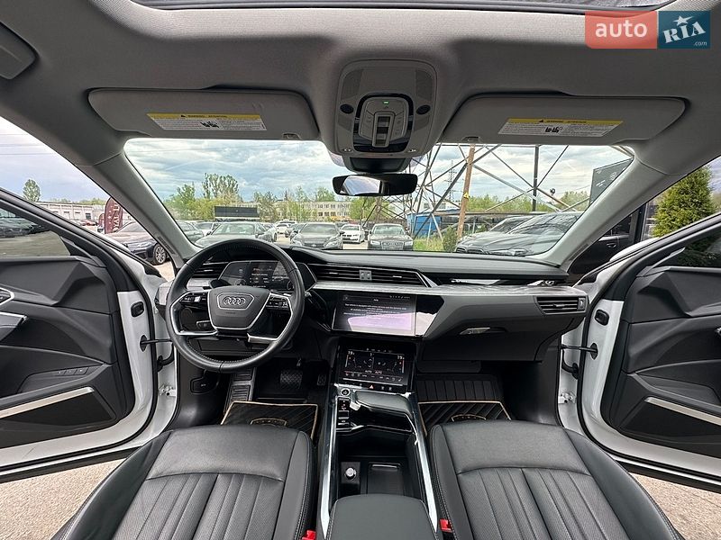 Внедорожник / Кроссовер Audi e-tron 2021 в Харькове