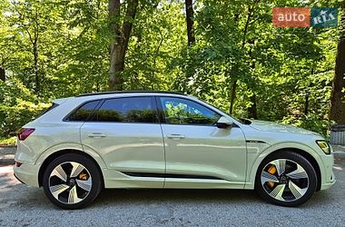 Внедорожник / Кроссовер Audi e-tron 2022 в Львове