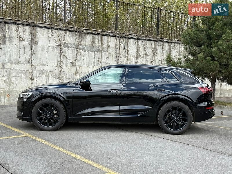 Внедорожник / Кроссовер Audi e-tron 2020 в Ровно