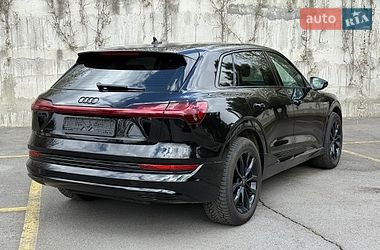 Внедорожник / Кроссовер Audi e-tron 2020 в Ровно