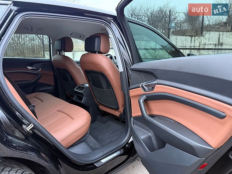 Внедорожник / Кроссовер Audi e-tron 2020 в Ровно