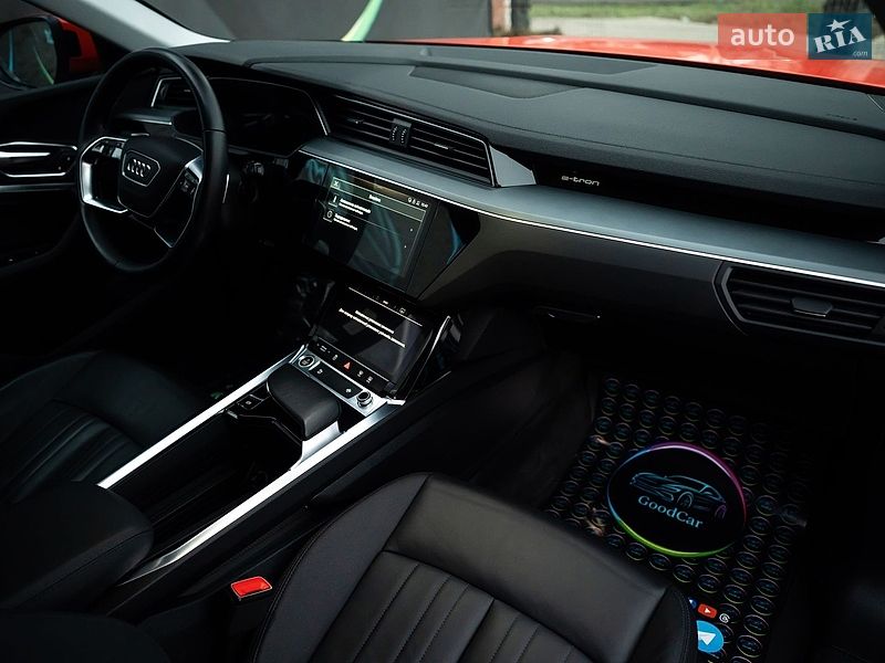 Внедорожник / Кроссовер Audi e-tron 2021 в Луцке