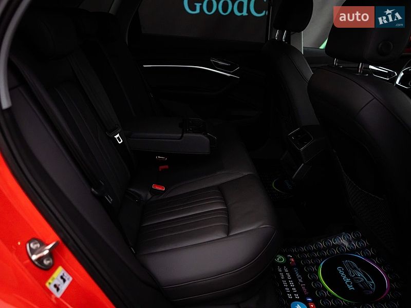 Позашляховик / Кросовер Audi e-tron 2021 в Луцьку