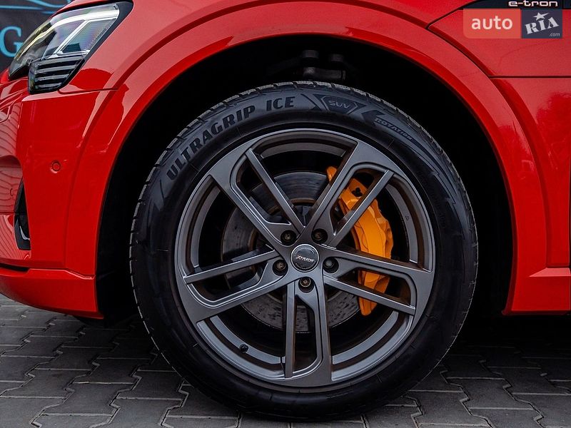 Внедорожник / Кроссовер Audi e-tron 2021 в Луцке