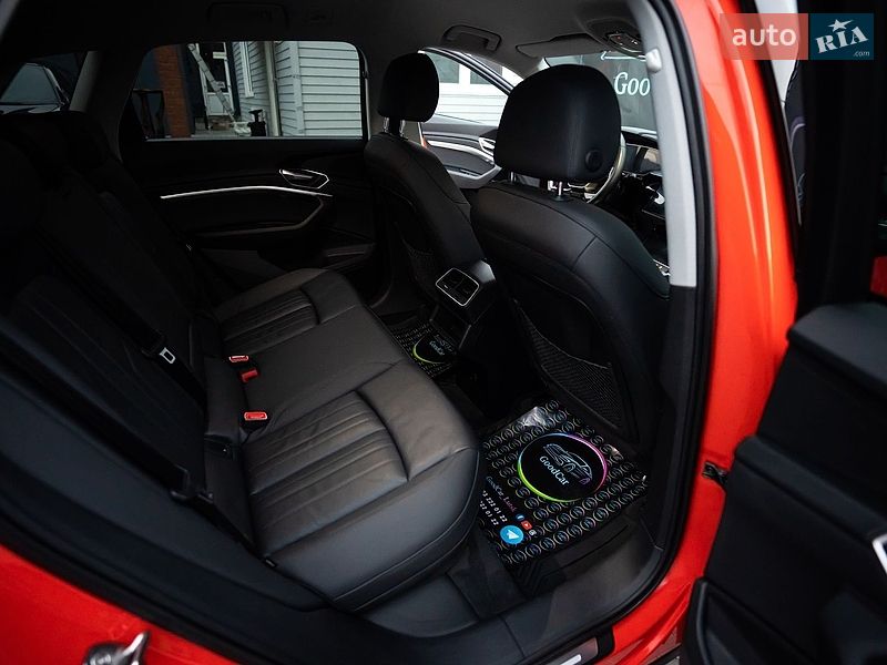 Внедорожник / Кроссовер Audi e-tron 2021 в Луцке