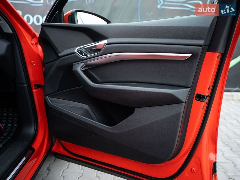 Внедорожник / Кроссовер Audi e-tron 2021 в Луцке