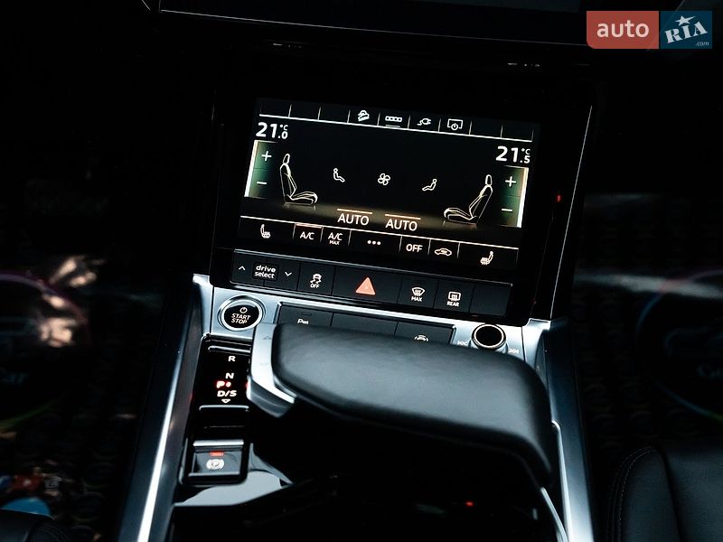 Позашляховик / Кросовер Audi e-tron 2021 в Луцьку