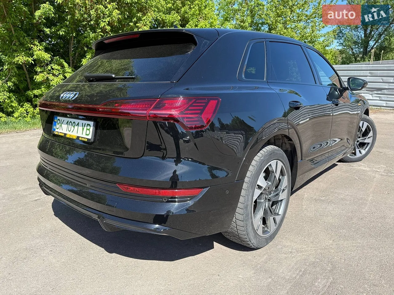 2020 Audi e-tron - мініатюра 24