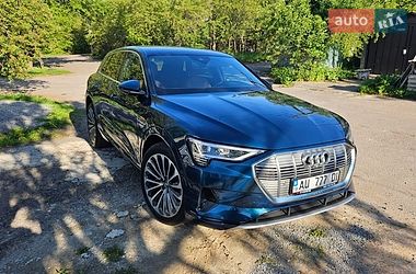 Внедорожник / Кроссовер Audi e-tron 2019 в Ровно