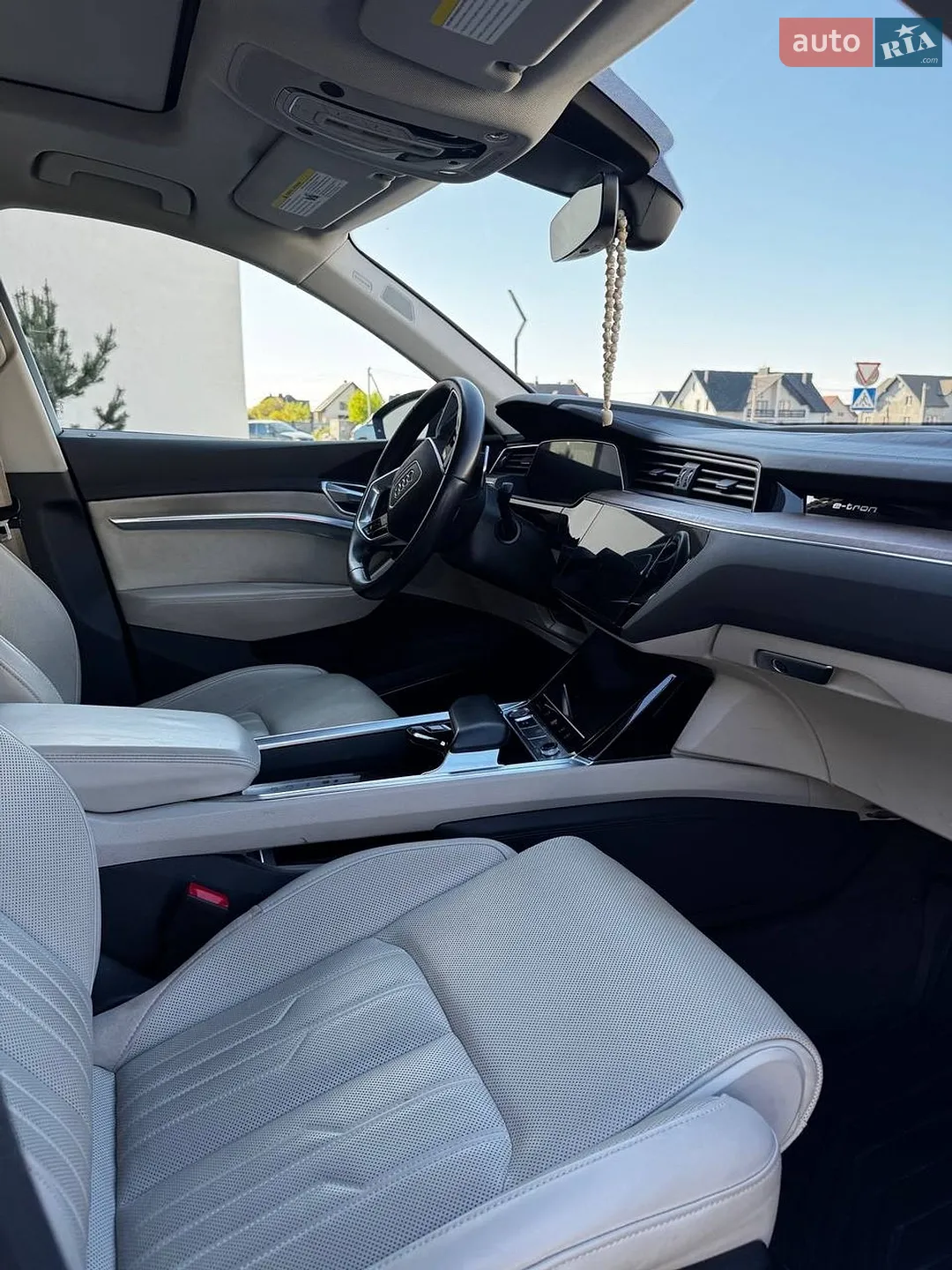 2019 Audi e-tron - мініатюра 9