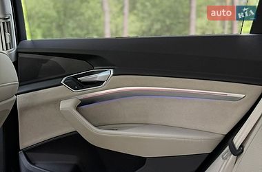 Внедорожник / Кроссовер Audi e-tron 2019 в Львове