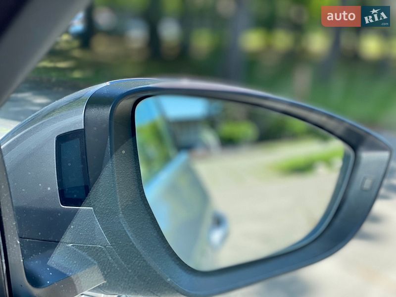 Внедорожник / Кроссовер Audi e-tron 2019 в Киеве