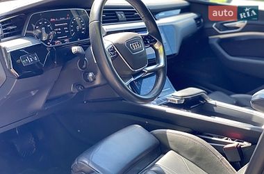 Внедорожник / Кроссовер Audi e-tron 2019 в Киеве