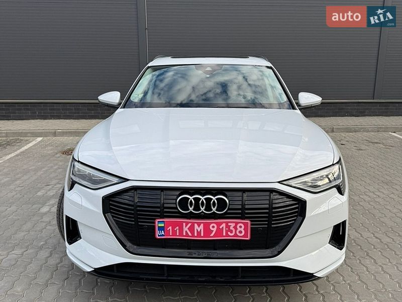 Внедорожник / Кроссовер Audi e-tron 2022 в Бориславе фото 10 Внедорожник / Кроссовер Audi e-tron 2022 в Бориславе