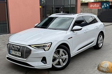 Позашляховик / Кросовер Audi e-tron 2019 в Володимирі