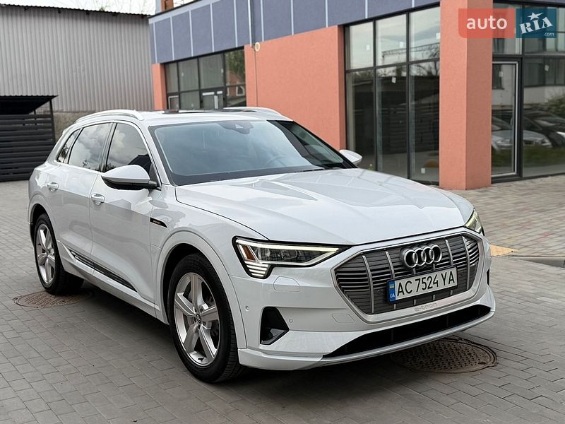 Позашляховик / Кросовер Audi e-tron 2019 в Володимирі