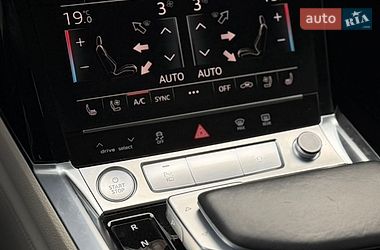 Позашляховик / Кросовер Audi e-tron 2019 в Володимирі